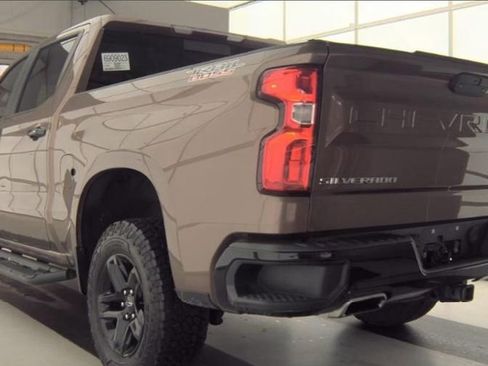 Used 2019 Chevrolet Silverado 1500 LT Trail Boss image 4