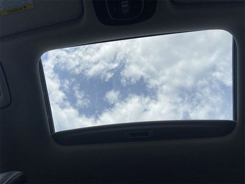 Used 2022 Hyundai Palisade Limited image 19