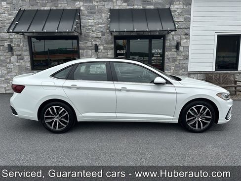Used 2026 Volkswagen Jetta SE FWD image 25