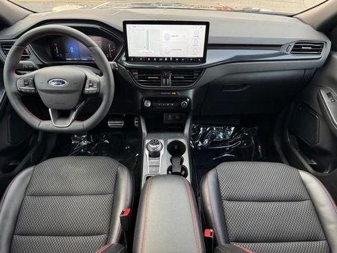 Used 2023 Ford Escape ST-Line w/ Tech Pack #1 AWD/4WD image 11