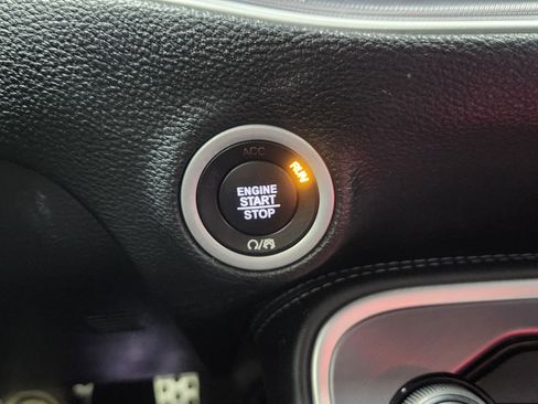 Used 2021 Dodge Challenger R/T Scat Pack image 10