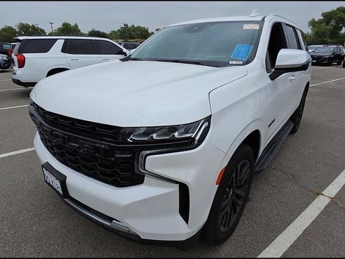 Used 2023 Chevrolet Tahoe Premier AWD/4WD image 3