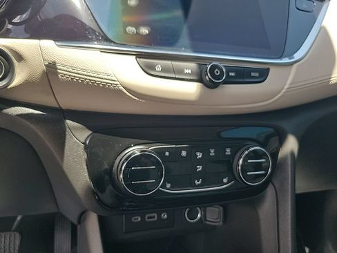 Used 2021 Buick Encore GX Select w/ Sport Touring Package FWD image 27