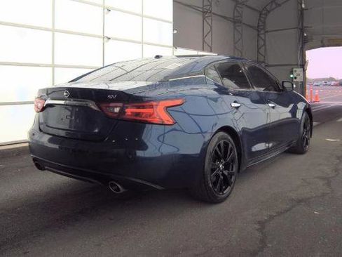 Used 2018 Nissan Maxima 3.5 SV image 2