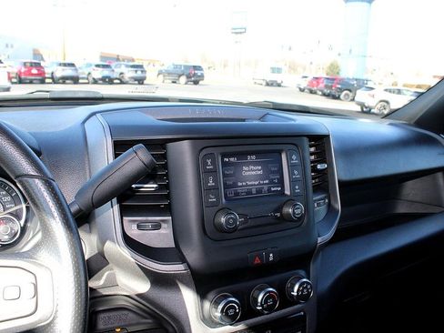 Used 2024 RAM 2500 Tradesman w/ Chrome Appearance Group image 18