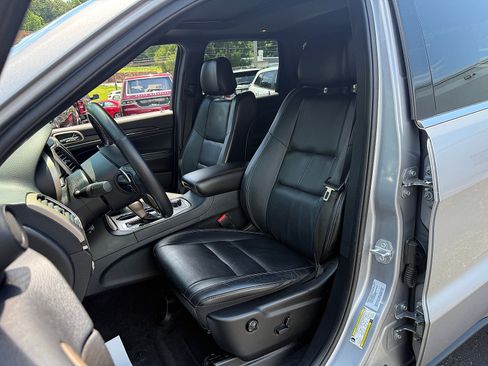 Certified 2016 Jeep Grand Cherokee Limited AWD/4WD image 13