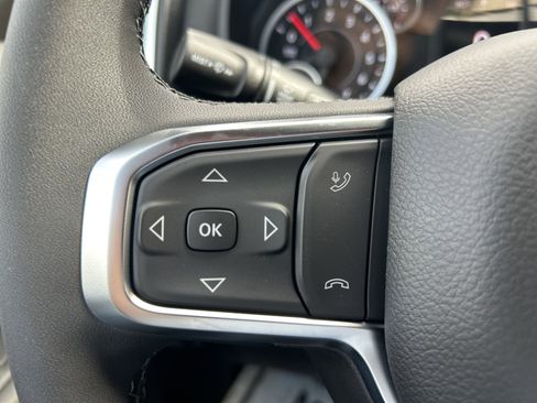 New 2026 RAM 1500 4x4 Crew Cab image 17