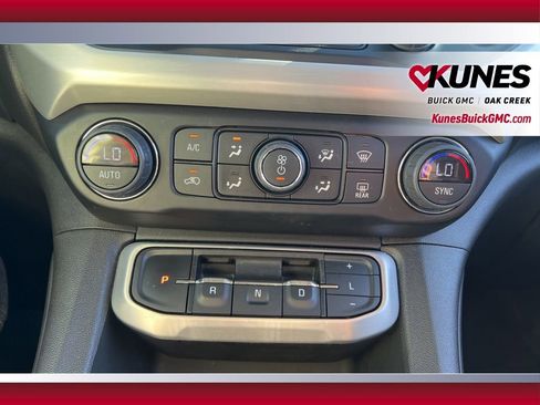 Used 2023 GMC Acadia SLT image 20