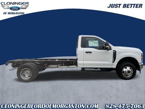 New 2026 Ford F350 XL w/ XL Chrome Package AWD/4WD image 8