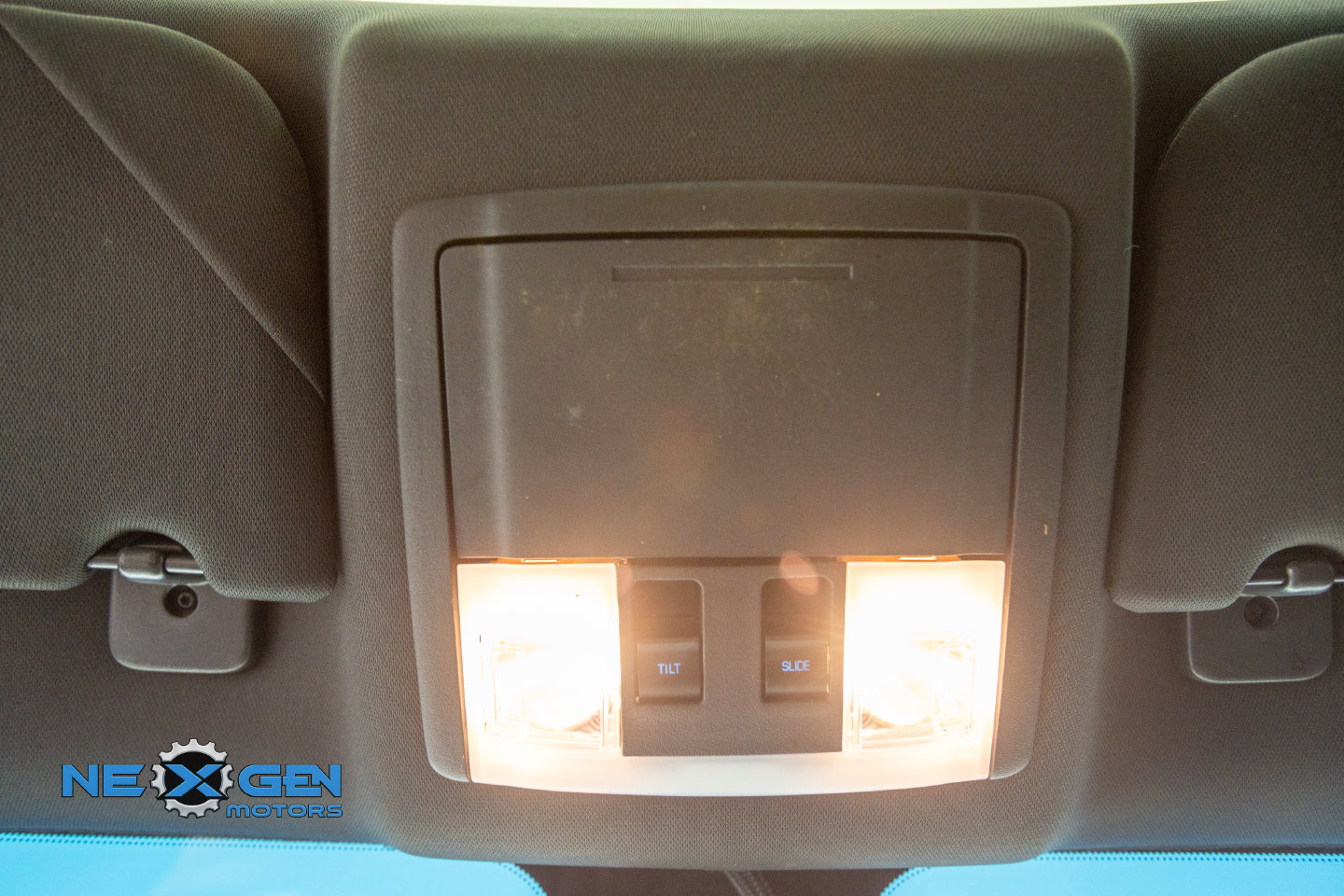 Used 2013 Ford Taurus SEL FWD image 24