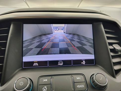 Used 2023 GMC Acadia SLT w/ Preferred Package AWD/4WD image 4