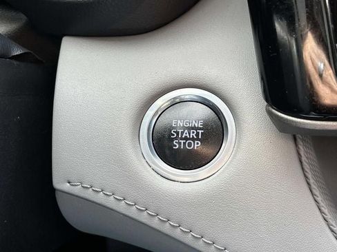 Used 2021 Toyota Highlander Limited image 37