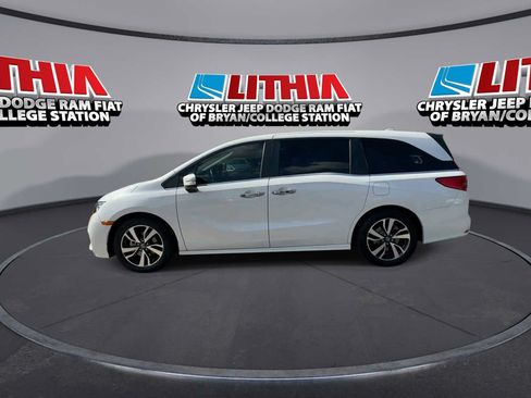 Used 2024 Honda Odyssey Touring image 5