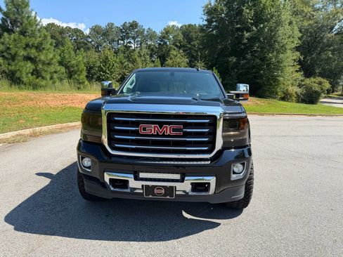 Used 2016 GMC Sierra 2500 SLT w/ Duramax Plus Package AWD/4WD image 2