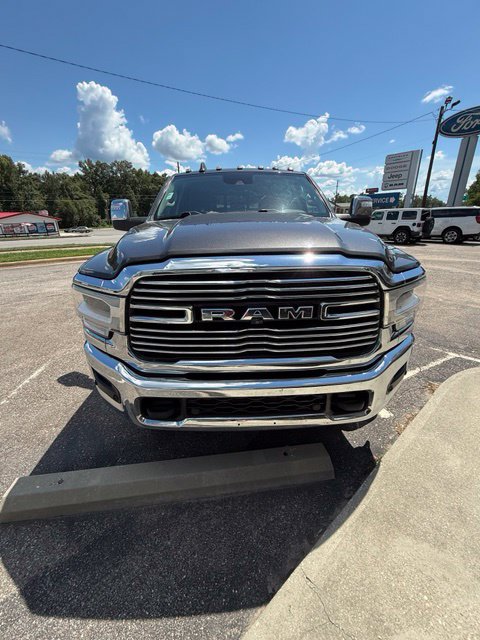 Used 2023 RAM 2500 Laramie AWD/4WD image 2