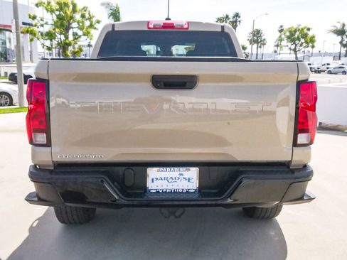 Used 2023 Chevrolet Colorado W/T image 9