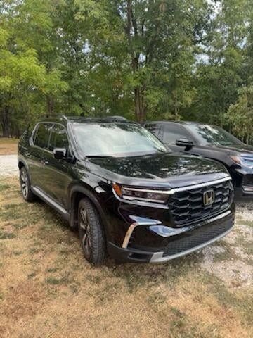 Used 2023 Honda Pilot Elite image 1