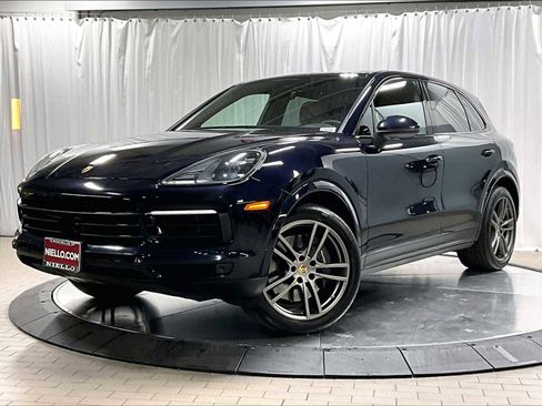 Used 2023 Porsche Cayenne image 1