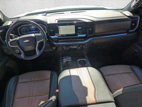 Used 2023 Chevrolet Silverado 1500 High Country w/ High Country Premium Package image 21