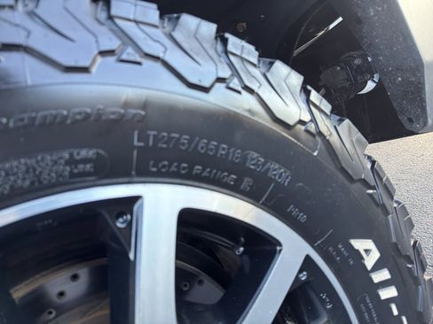 Used 2018 Toyota Tundra Limited image 11