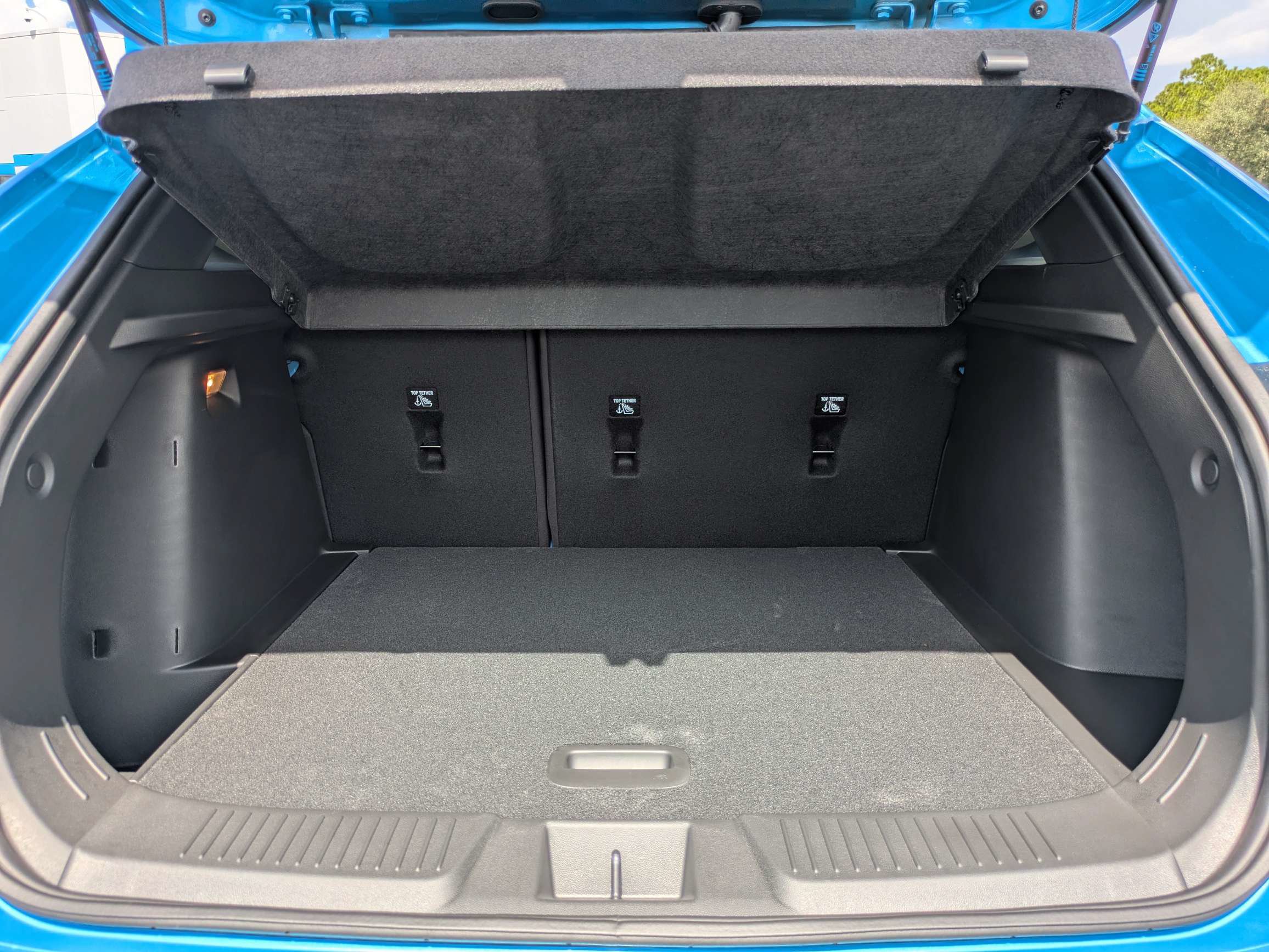 New 2026 Chevrolet Trax RS w/ Sunroof Package FWD image 7