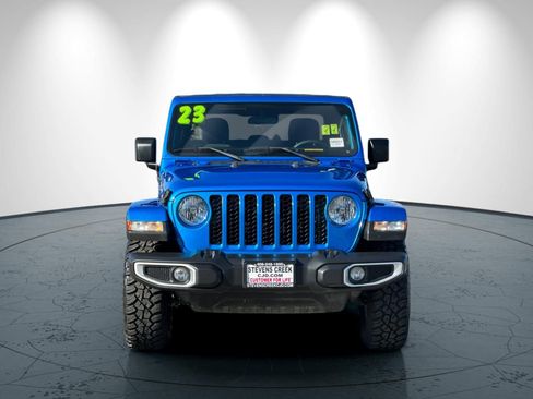 Certified 2023 Jeep Gladiator Sport image 9