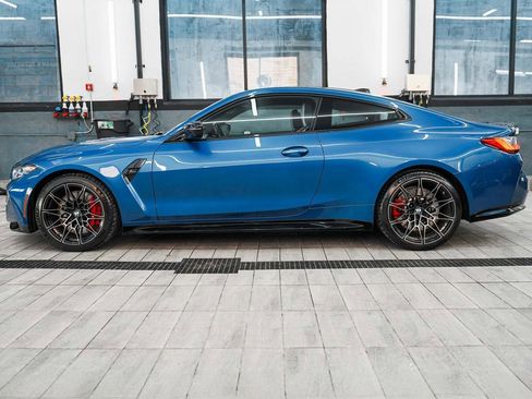 Used 2023 BMW M4 xDrive Competition image 4