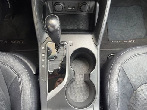 Used 2013 Hyundai Tucson Limited image 28