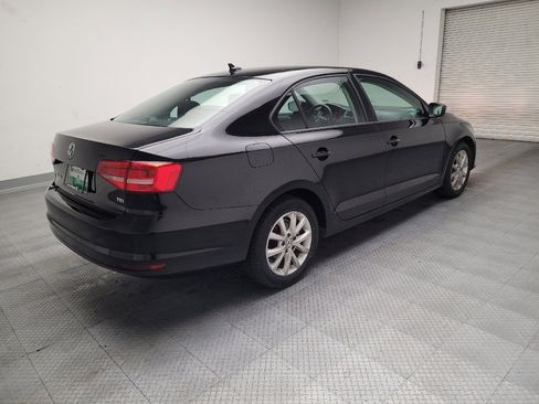 Used 2015 Volkswagen Jetta SE FWD image 9