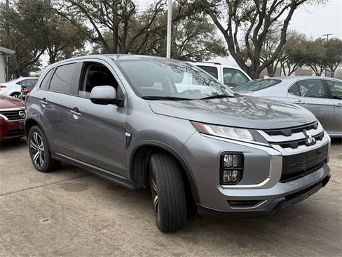 Used 2025 Mitsubishi Outlander Sport ES image 3