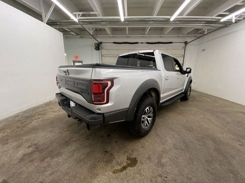 Used 2018 Ford F150 Raptor w/ Equipment Group 802A Luxury image 6