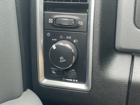 Used 2018 RAM 1500 Big Horn AWD/4WD image 16