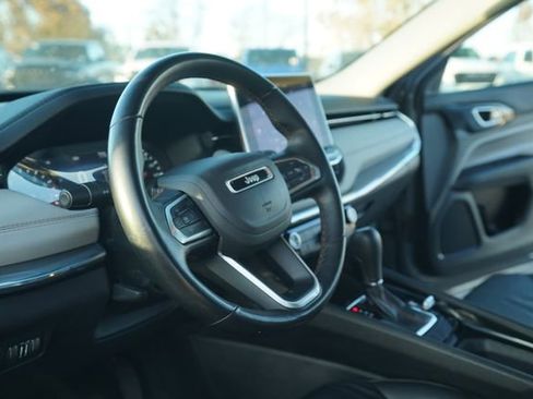 Used 2022 Jeep Compass Limited image 27