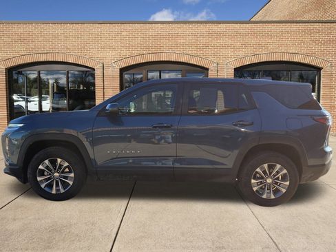 Used 2025 Chevrolet Equinox LT image 7