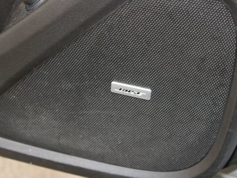 Used 2021 Chevrolet Traverse RS FWD image 44