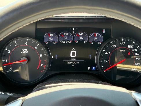 Used 2019 Chevrolet Camaro SS RWD image 9