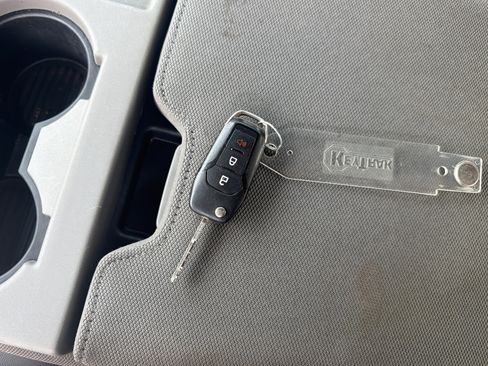 Used 2018 Ford F250 XLT AWD/4WD image 9