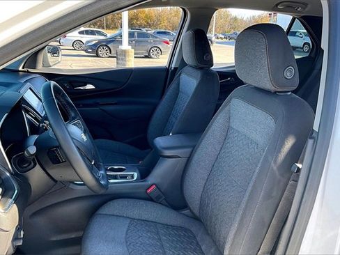 Used 2024 Chevrolet Equinox LT w/ LPO, Floor Liner Package image 21