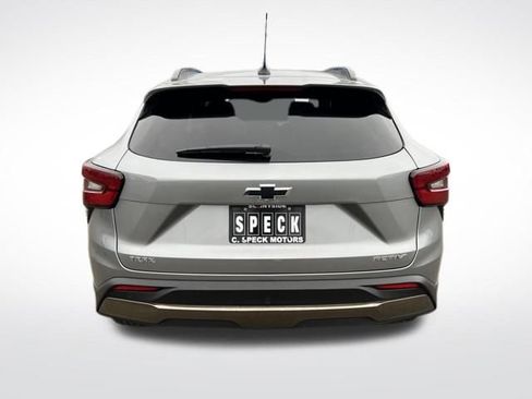 New 2026 Chevrolet Trax ACTIV w/ Sunroof Package image 21