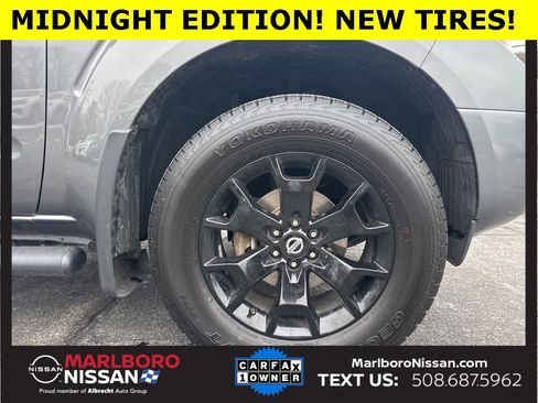 Certified 2020 Nissan Frontier SV w/ Midnight Edition Floor Mats image 10