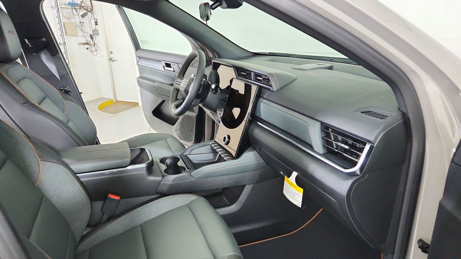 New 2027 GMC Terrain AT4 AWD/4WD image 27