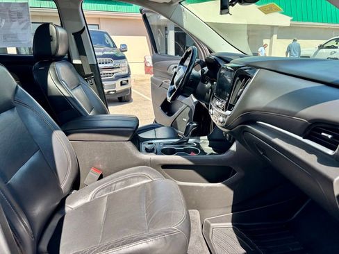 Used 2020 Chevrolet Traverse Premier w/ Redline Edition FWD image 13