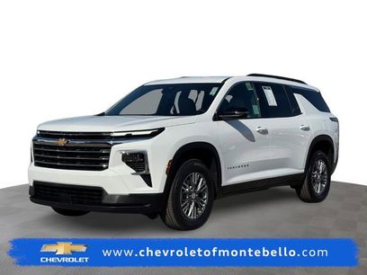 Certified 2025 Chevrolet Traverse LT