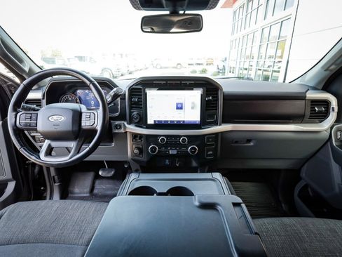 Used 2022 Ford F150 XLT w/ Equipment Group 302A High image 17