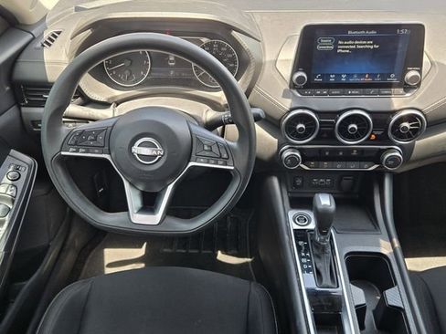 Used 2024 Nissan Sentra SV FWD image 21