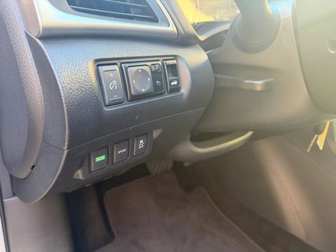 Used 2017 Nissan Sentra S image 14
