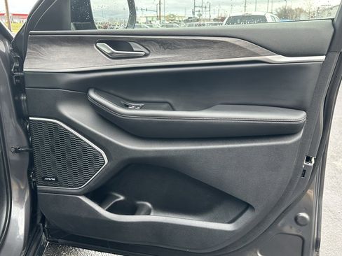 Used 2024 Jeep Grand Cherokee Limited 4xe image 22