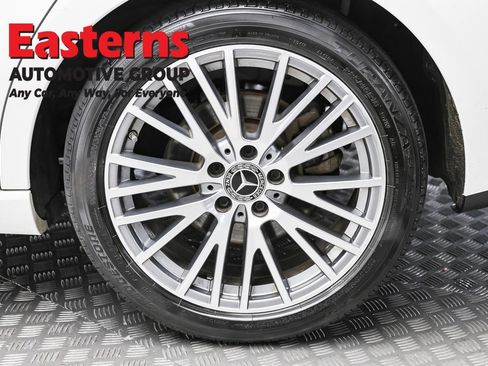 Used 2025 Mercedes-Benz CLA 250 image 8