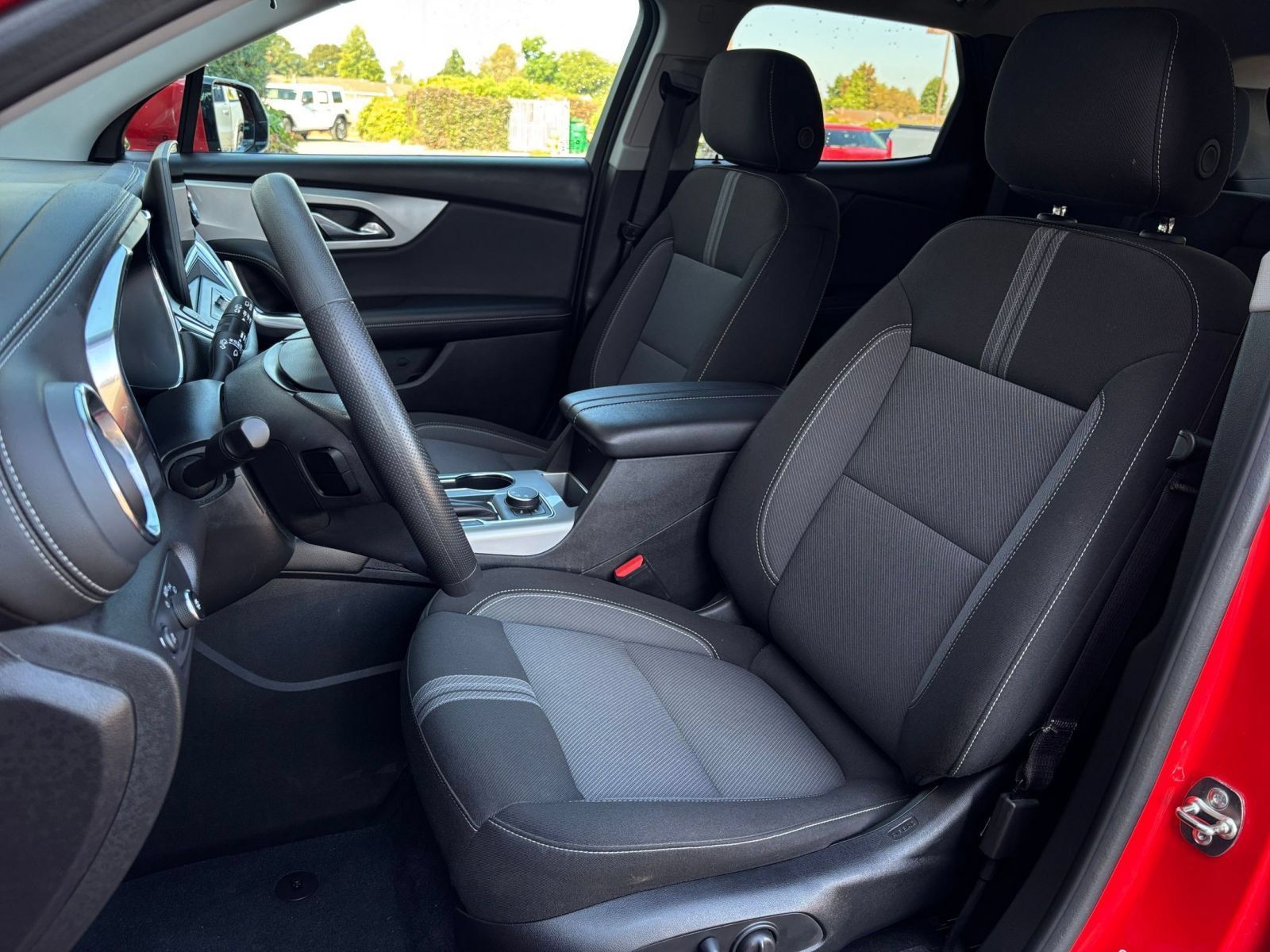 Used 2026 Chevrolet Blazer LT FWD image 36