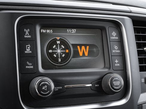 Used 2018 RAM 1500 Express AWD/4WD image 24